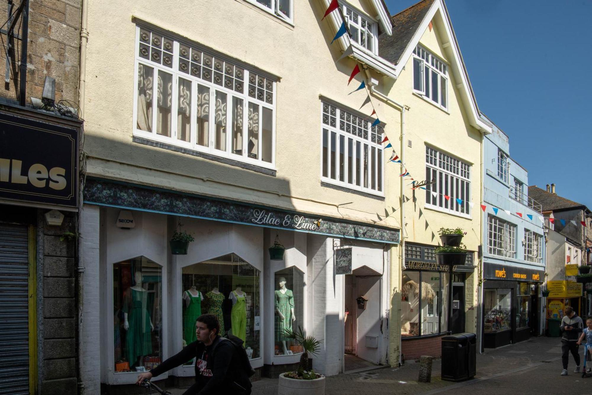 Modern Central One Bedroom Apartment In Penzance Exterior foto
